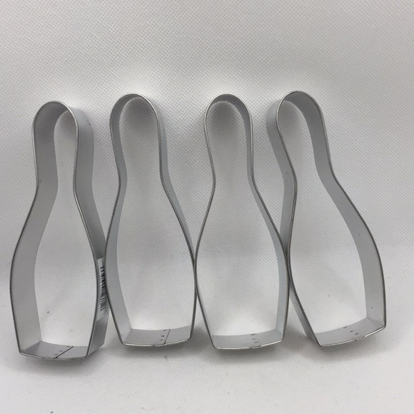 Bundle of 4 Bowling Pin Shaped Cookie Cutters - Picture 1 of 7